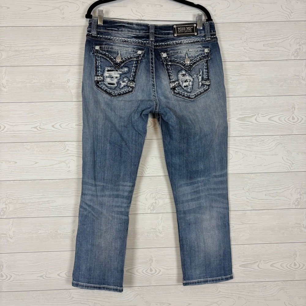 Miss Me Denim Boyfriend Capris Distressed Size 30 - Picture 9 of 15